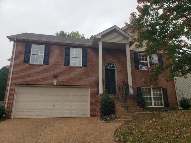 $2,199 | 1505 Sudbury Court | Hickory Hills