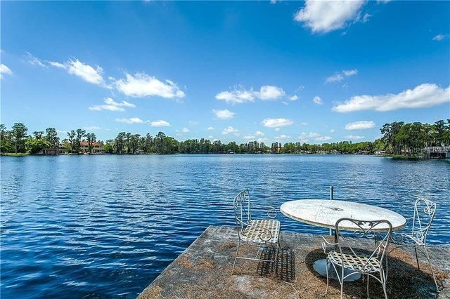 $1,998,000 | 18620 Wayne Road | Lake Keystone