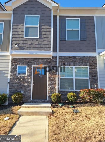 $2,095 | 758 Crestwell Circle | Cascades Condominiums