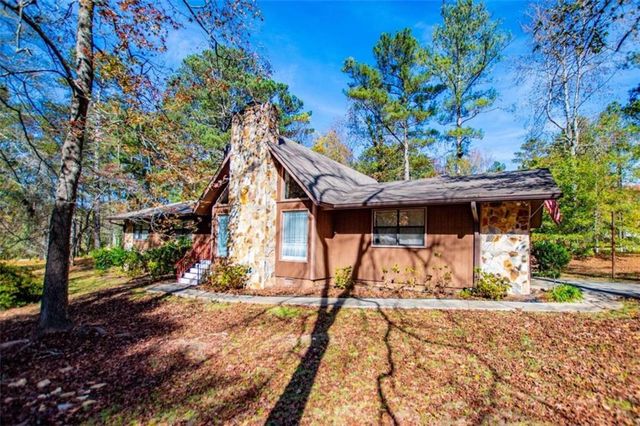 $319,500 | 205 Camp Drive