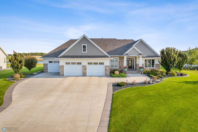 $996,900 | 417 Trent Jones Drive