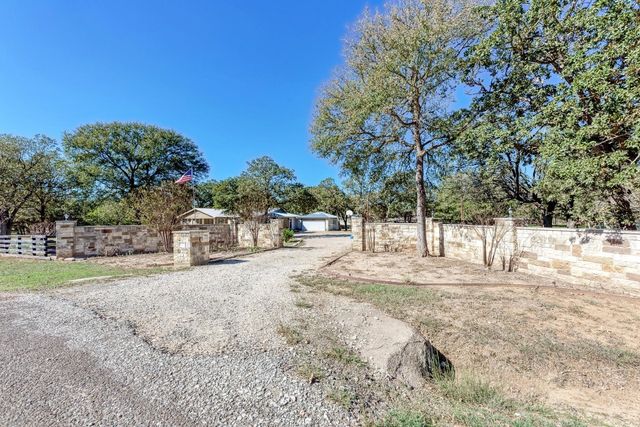 $750,000 | 557 Riddle Road | Cedar Creek