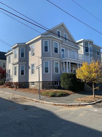 $1,200,000 | 17 Dunlap Street | North Salem