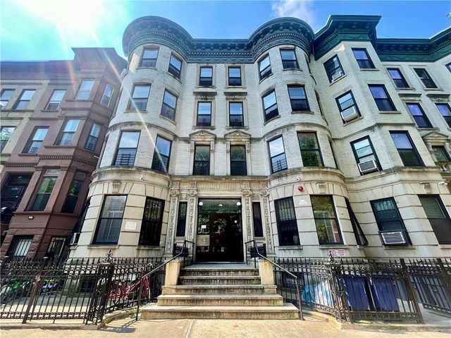 $649,000 | 848 Park Place, Unit 4E | Crown Heights