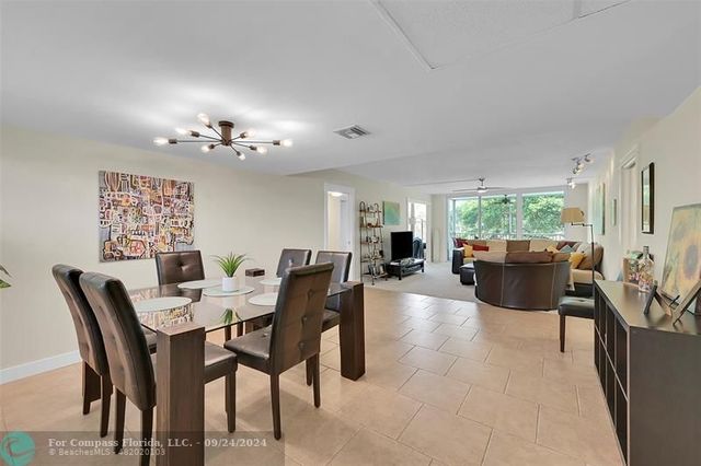 $374,000 | 3900 Oaks Clubhouse Drive, Unit 310 | Palm Aire