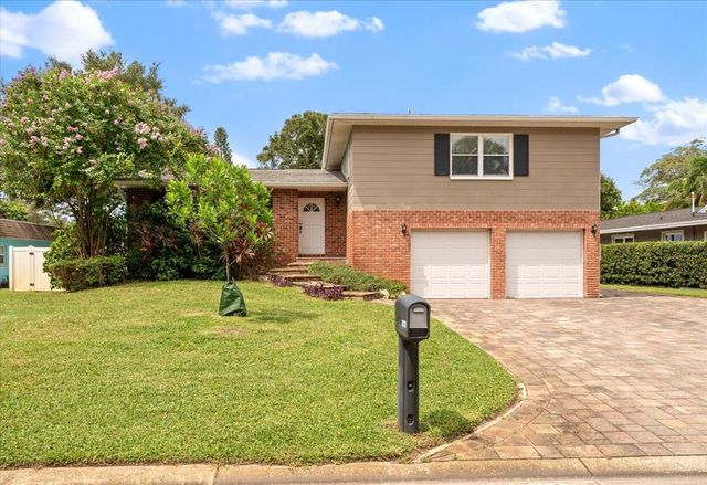 $765,000 | 8212 Forest Circle