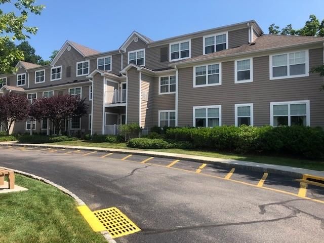 $3,500 | 300 Woodcrest Lane, Unit 315 | Mount Kisco