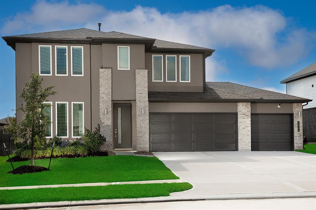 Welcome to Foster's Ridge and this spacious DR HORTON 2022 built 5/3/3 SHOWCASE with over $69K in luxurious Builder & Seller upgrades! Don't forget to check the Documents section of this listing on HAR.com to see the List of Features & Upgrades this home offers.