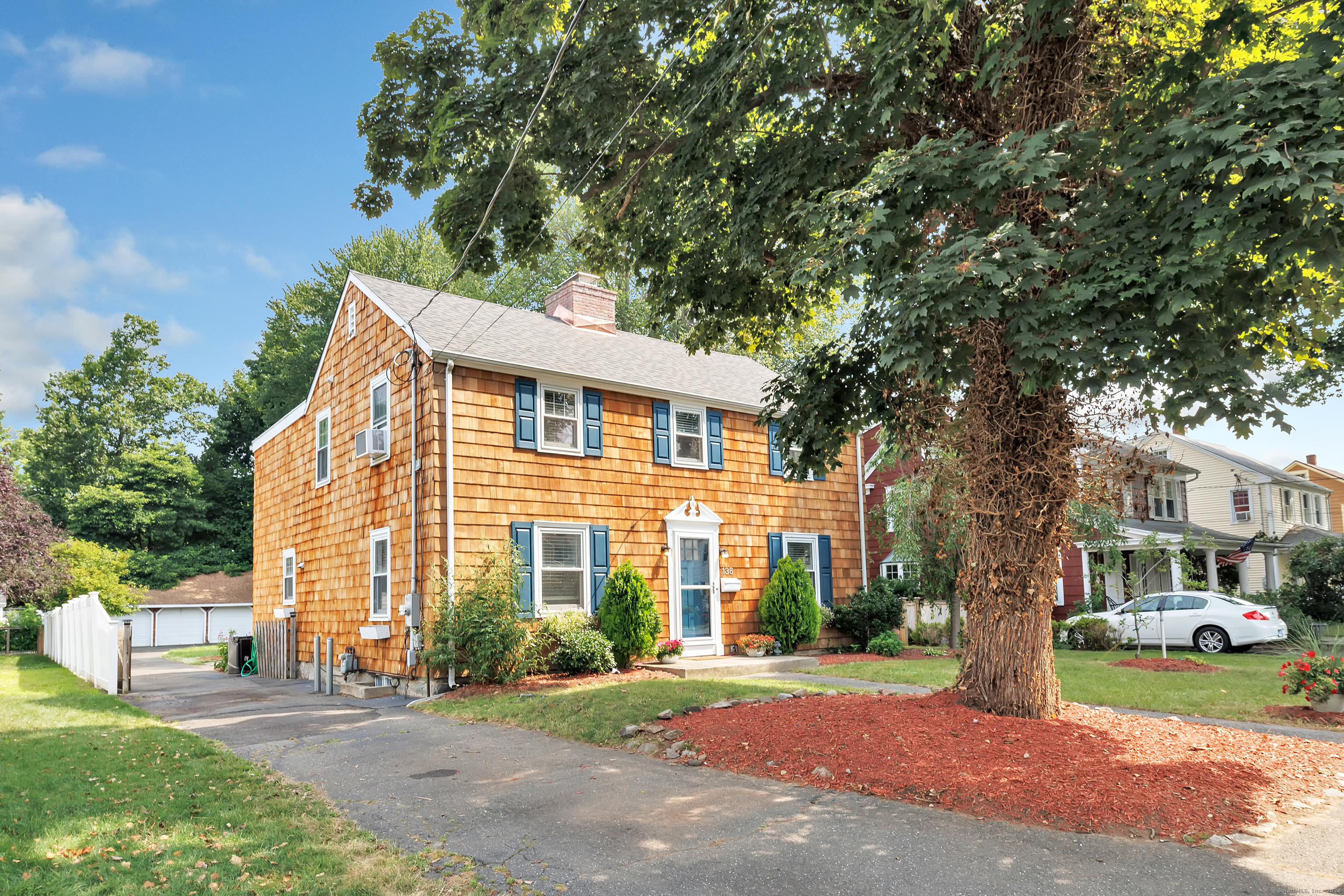 Welcome to 136 Henderson Rd! You will love this spacious 4 bedroom colonial an unbeatable in-town location just minutes to the train, town, award winning schools and great restaurants!