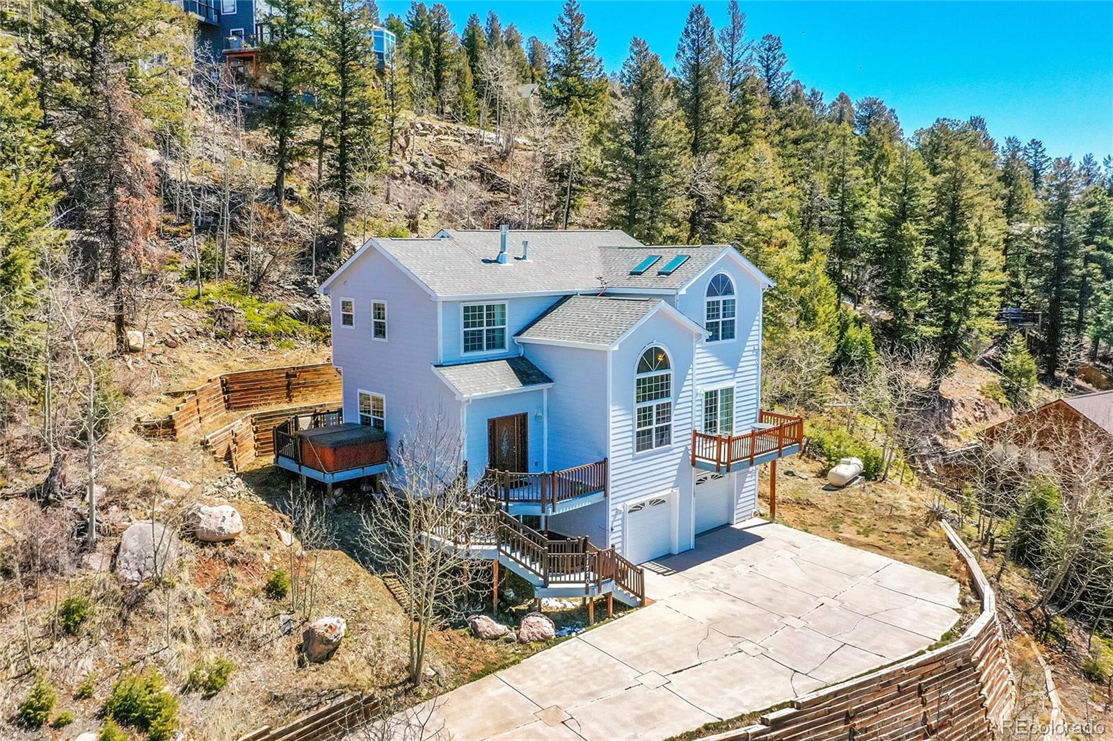 view of house with outdoor seating space