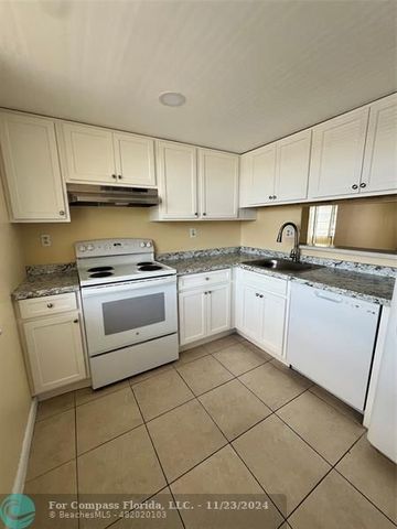 $119,500 | 3001 Northwest 48th Avenue, Unit 439 | Lauderdale Lakes West Gate