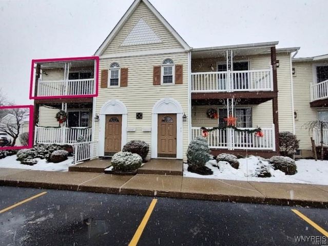 $179,900 | 400 West - I2 Avenue, Unit I2 | West Seneca