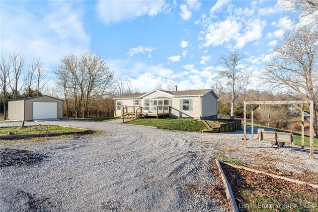 $250,000 | 11515 Tulip Drive Southeast | Boone Township - Harrison County