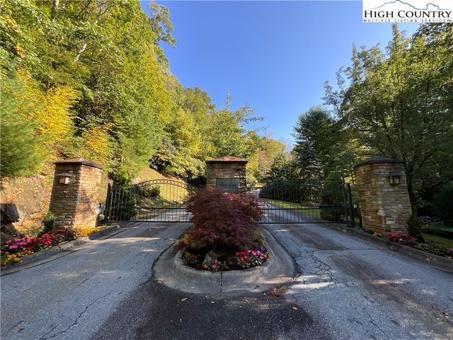 $189,800 | Lot122 West Stone Drive | Blowing Rock Township - Watauga County