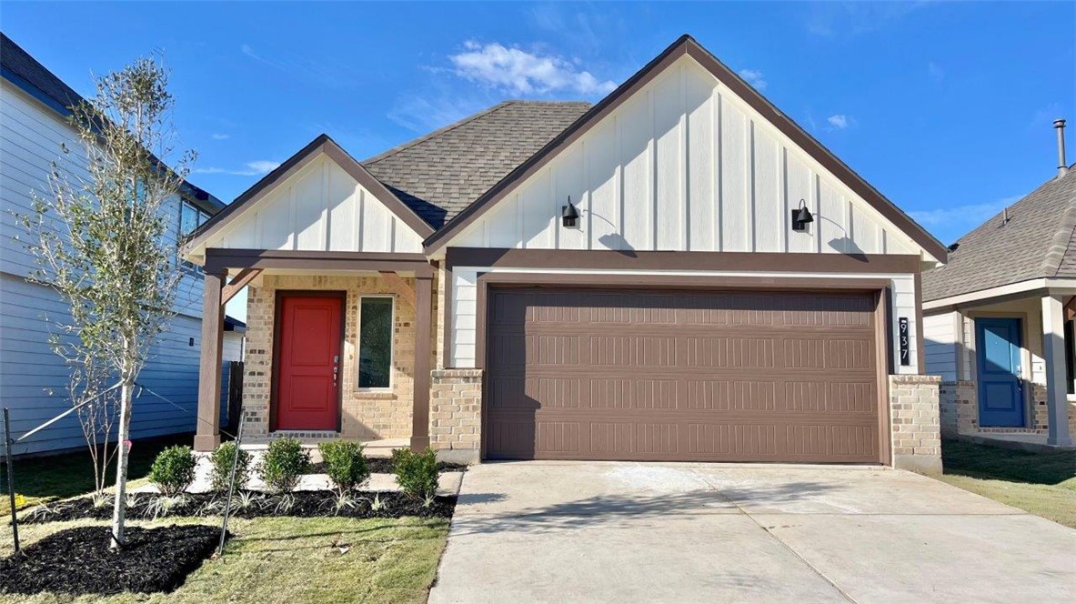 View of front facade with a garage