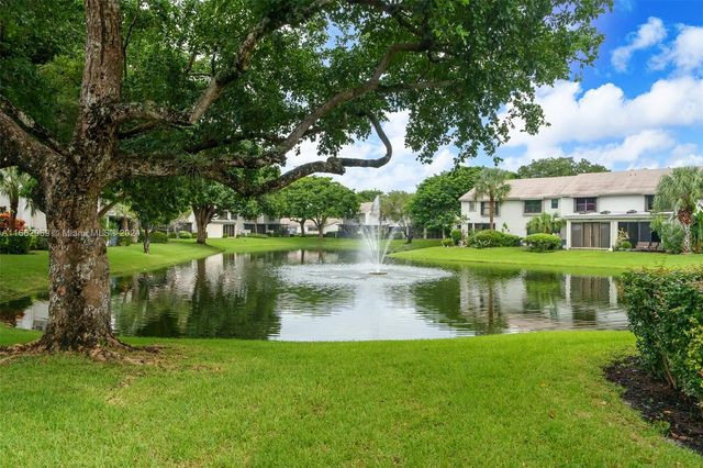 $285,000 | 4732 Northwest 22nd Street, Unit 4282 | Buttonwood Hammocks