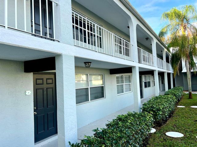 $1,850 | 690 Kingsbridge Street, Unit 11 | Delray Manors