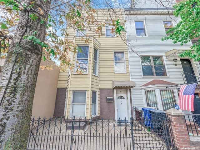 $1,900,000 | 71 McGuinness Boulevard | Greenpoint