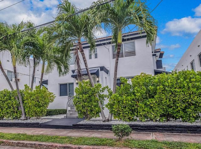 $2,400,000 | 813-15 39th | Nautilus