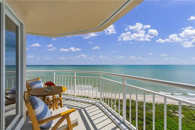 $475,000 | 3870 North Hwy A1A, Unit 1004 OR PH4 | Hutchinson Island North