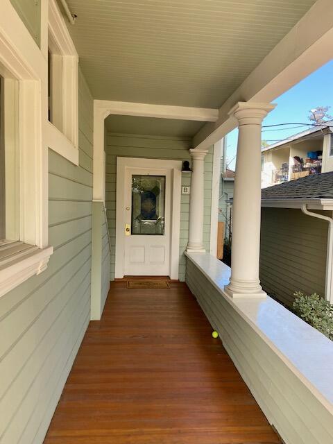 a view of an entryway of the house