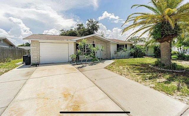 $225,000 | 11120 White Oak Lane | Palm Terrace Gardens