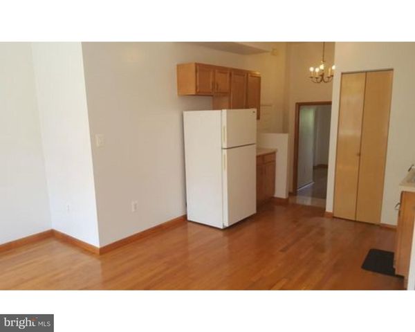 $1,400 | 712 South 16th Street, Unit 2 | Graduate Hospital