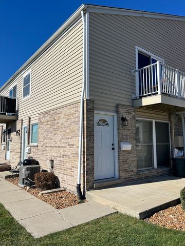 $2,200 | 7732 159th Place | Tinley Park