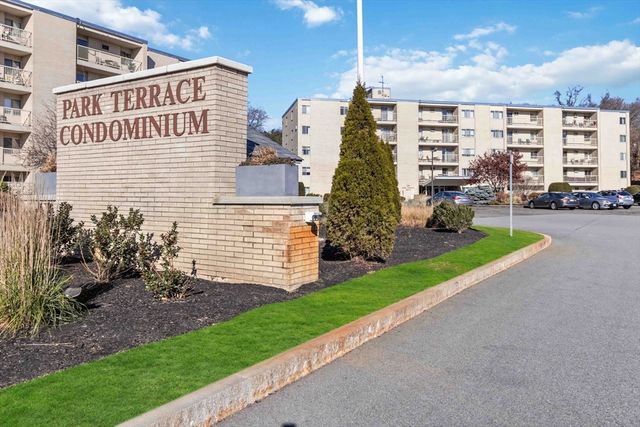 $479,000 | 200 Park Terrace Drive, Unit 238 | Stoneham