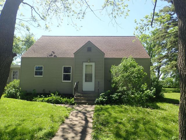 $65,000 | 145 South Lindberg Avenue | Dunnell