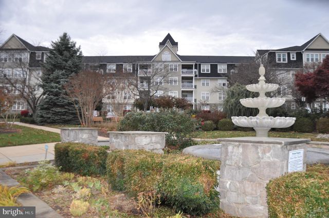 $549,000 | 2520 Waterside Drive, Unit 304 | Wormans Mill