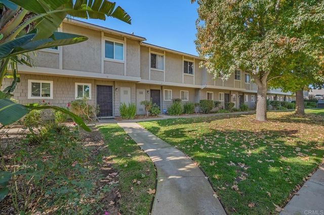 $550,000 | 2112 East Vista Way, Unit 10 | Vista