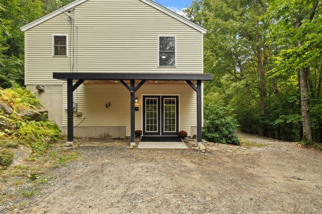 $460,000 | 46 Beaver Road | Strafford