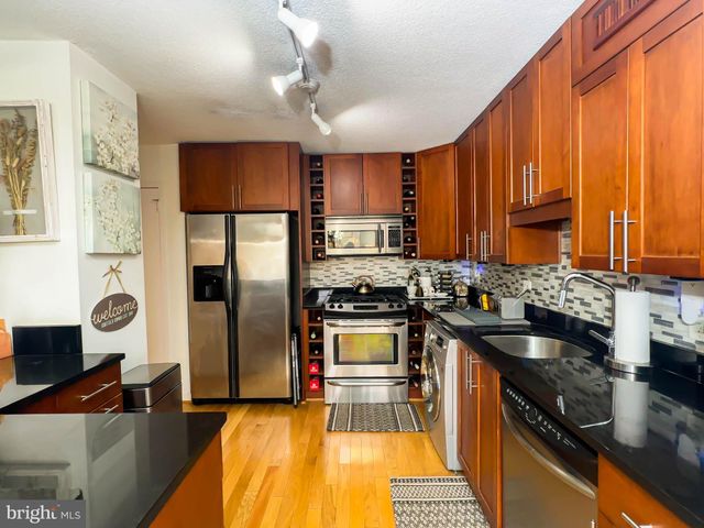 $1,850 | 7333 New Hampshire Avenue, Unit 315S | Takoma Park