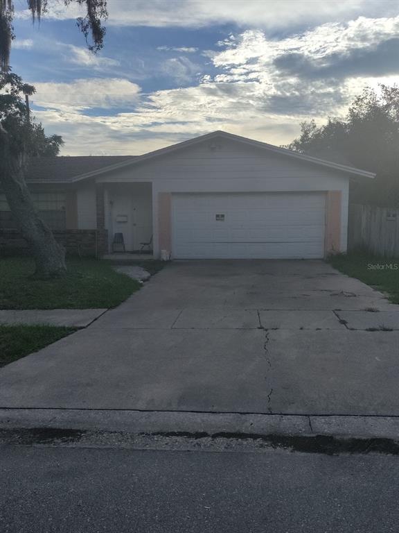 a view of a garage