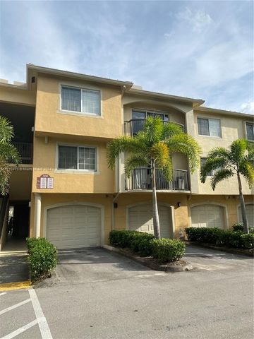 $2,200 | 300 Crestwood Court North, Unit 310 | Crestwood