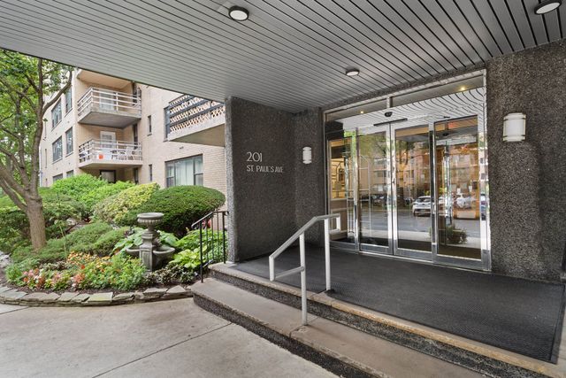 $299,000 | 201 St Pauls Avenue, Unit 10C | Five Corners