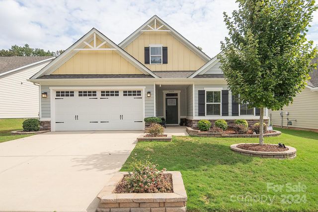 $425,000 | 10035 Lilac Court | Holcomb Woods