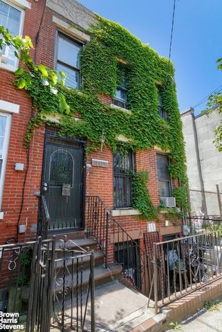 $1,395,000 | 119 Pioneer Street | Red Hook