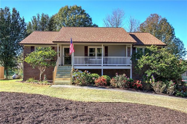 $349,900 | 20 Greystone Lane Northwest