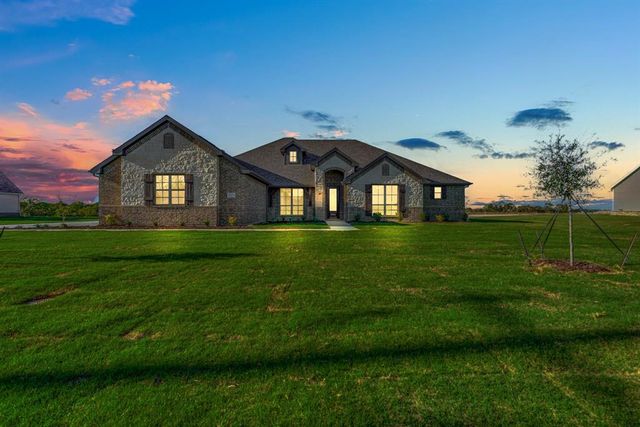 $589,900 | 3921 Old Springtown Road