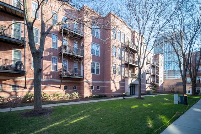 $465,000 | 247 West Scott Street, Unit 202 | Old Town Square