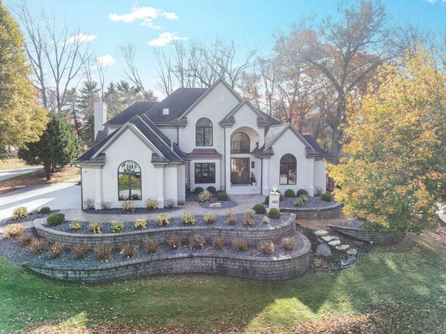 $1,649,900 | 139 Garden Gate Court | Westside Green Bay