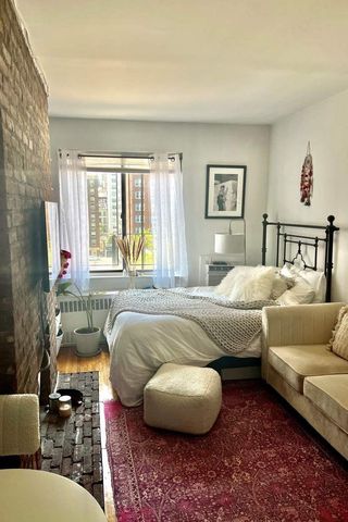 $2,900 | 210 East 21st Street, Unit 6B | Gramercy