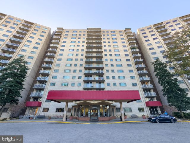 $199,999 | 2500 North Van Dorn Street, Unit 406 | Park Place Condominiums