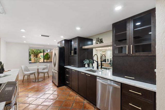 $739,000 | 19 Vía Lago | Boynton Beach