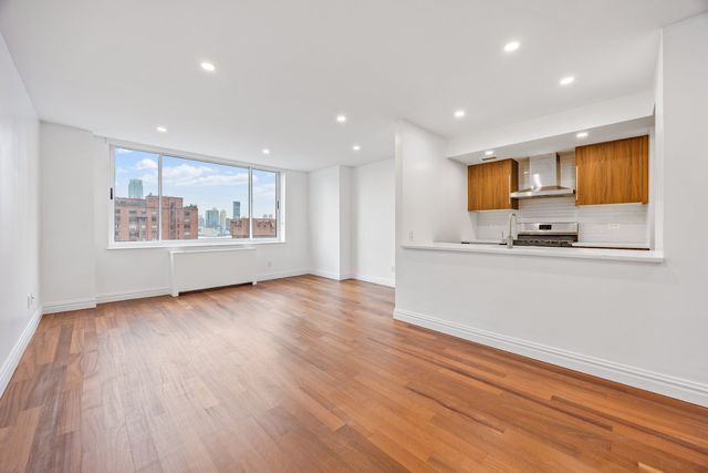 $4,500 | 250 South End Avenue, Unit 12G | Battery Park City