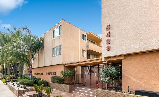 $345,000 | 5429 Newcastle Avenue, Unit 313 | Encino