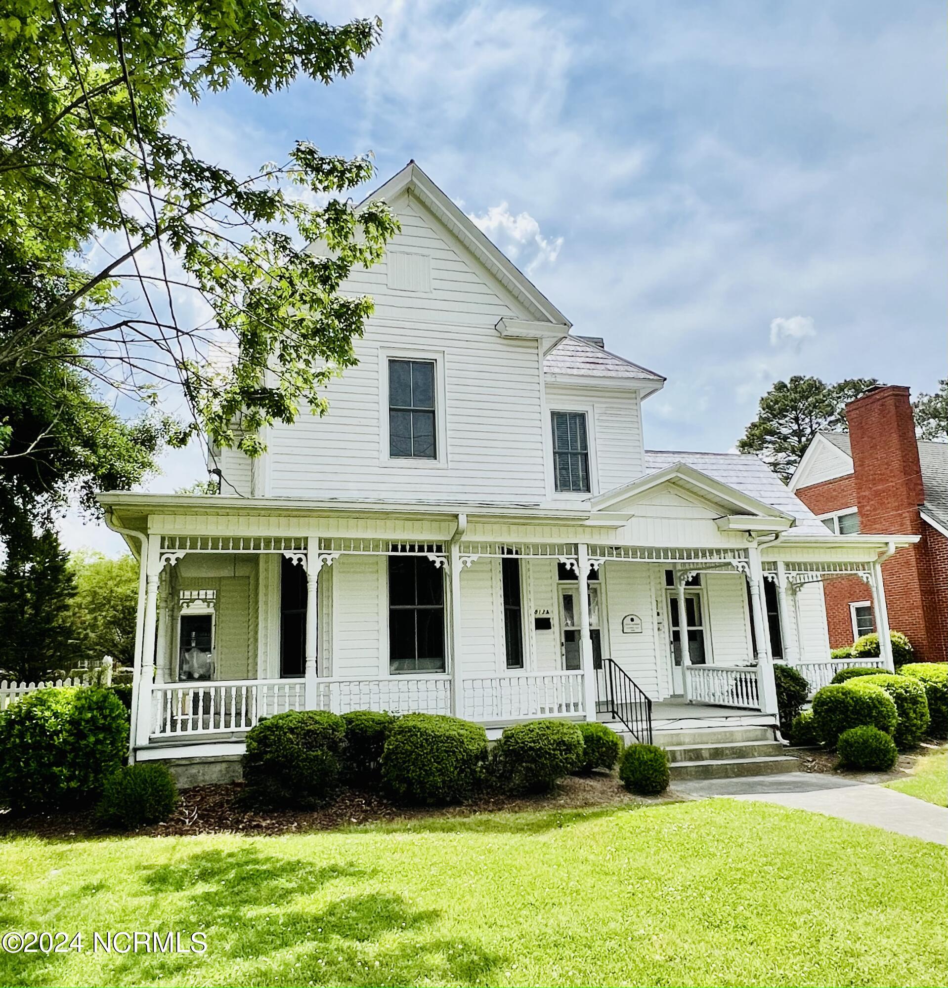 Victoria farmhouse