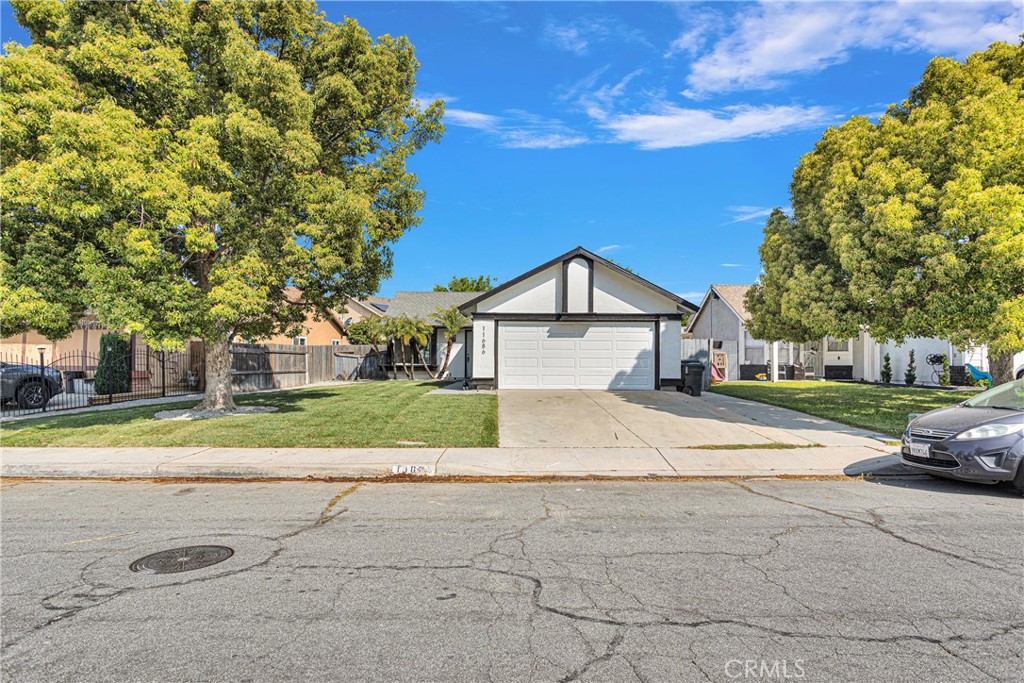 a house view with a yard